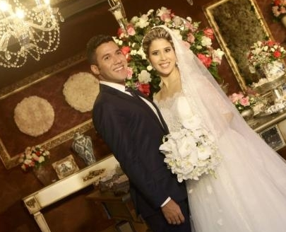 Iury Costa revela os detalhes do vestido de noiva de Amanda Costa