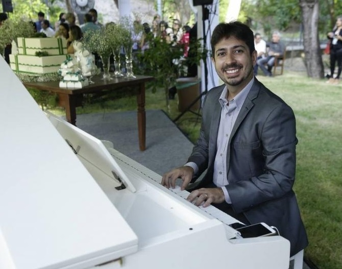 Felipe Adjafre promove concerto beneficente