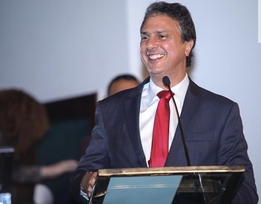 Camilo Santana lança Areninha do Ceará