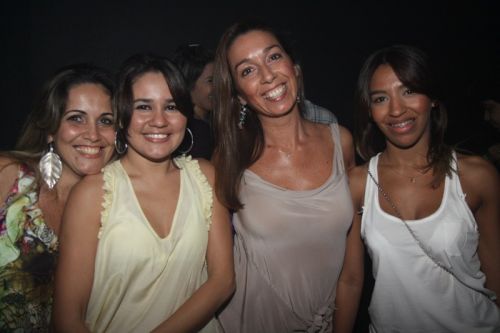 Sleida Cosmo, Daniella Braga, Silvia e Raquel Bertani.