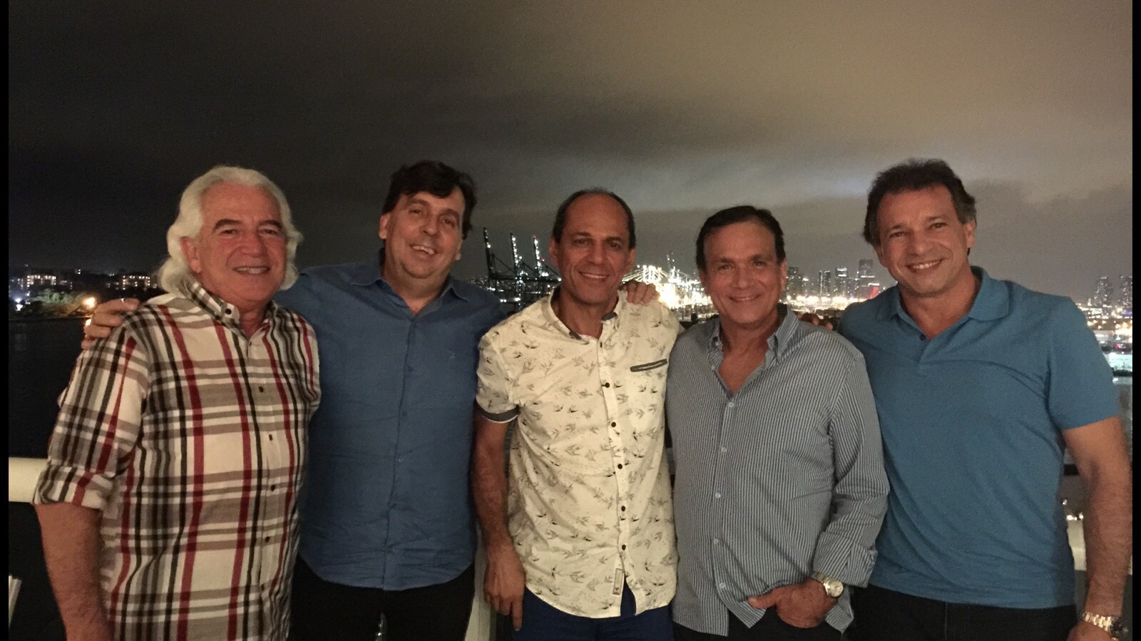 Beto Studart abre as portas do seu apê em Miami!