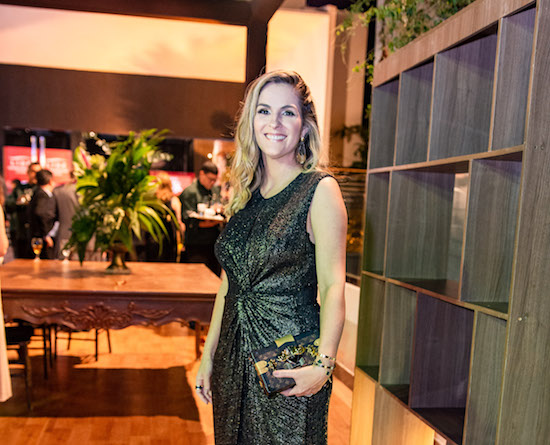 Mariana Mota recebe convidados especiais durante jantar da Cerbras na CasaCor Ceará