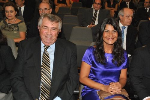 Roberto Macedo e Patricia Saboia 