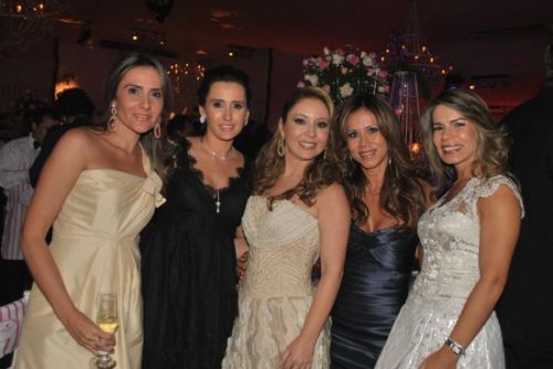 Renata Ciríaco, Roberta Nogueira, Kelly Nobre, Saquie Brookes e Maira Silva