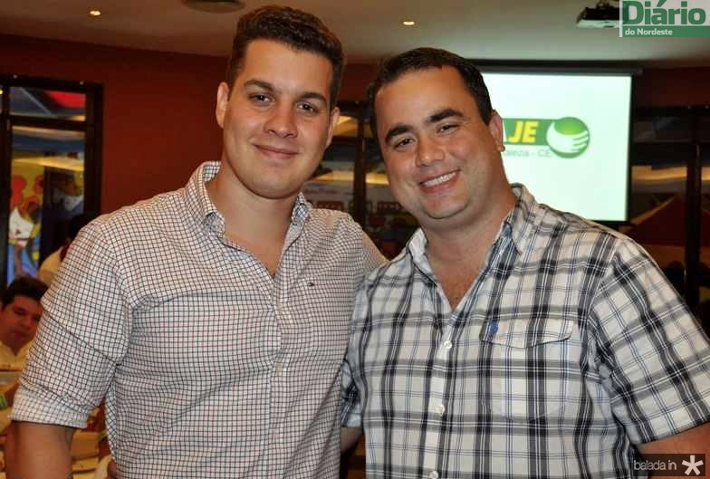 AJE Fortaleza empossa nova diretoria