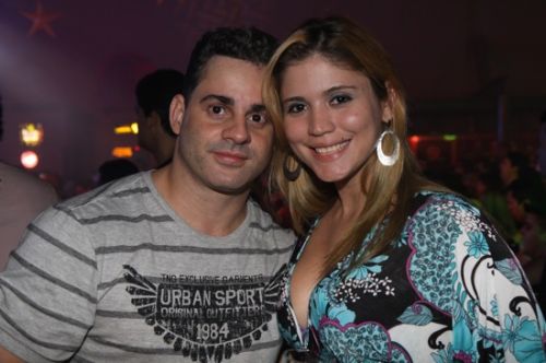 Juliano Nogueira e Camila Santos