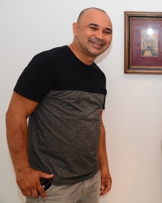 Silvano Tomaz lança exposição Olhar Investigativo