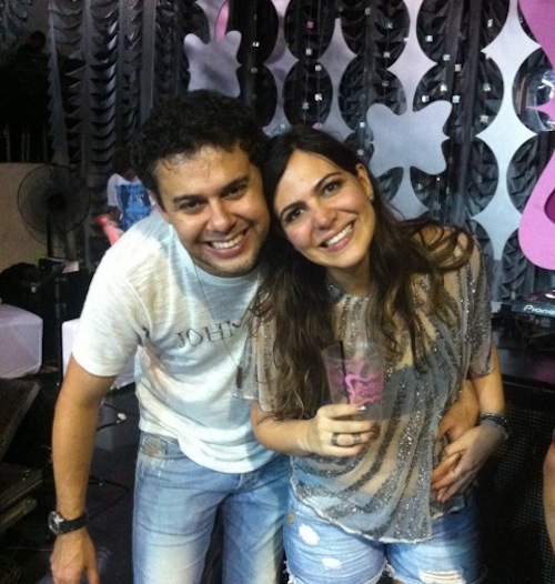 Gustavo Cruz curte aniversário do Baile da Favorita ao lado de Carol Sampaio