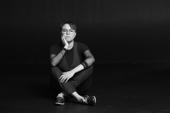 Quem está esse mês em Fortaleza é a cantora Maria Gadú