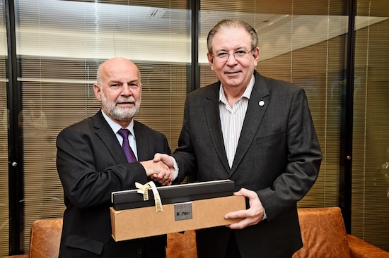 Ricardo Cavalcante recebe embaixador do grão-ducado de Luxemburgo na FIEC