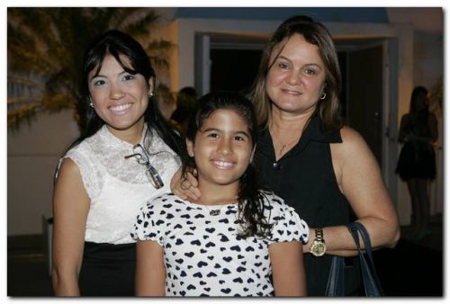Juliana Serrat, Maria Jose Ramos e Nicole Lauren
