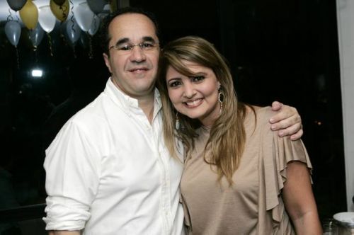 Andre Castanheira e Monica e Barros