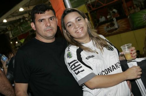 The Junior e Valeria Carvalho