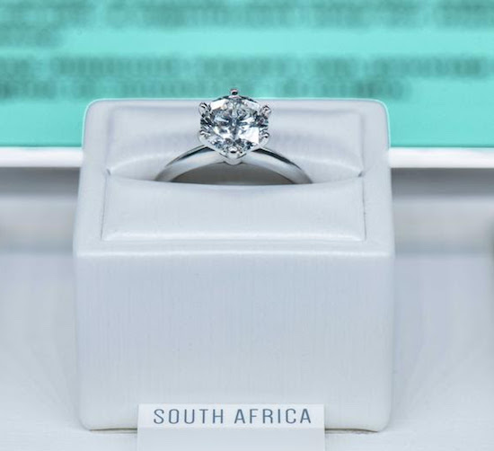 Transparência é a palavra do ano na Tiffany & Co. Vem entender!