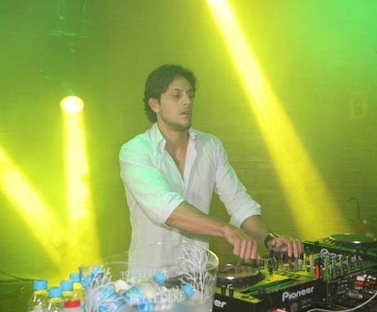 Cinematik vai invadir a pista da Pink Elephant