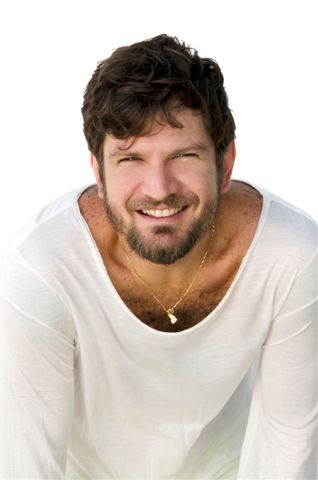 Hoje tem Saulo Fernandes no Loco Fest