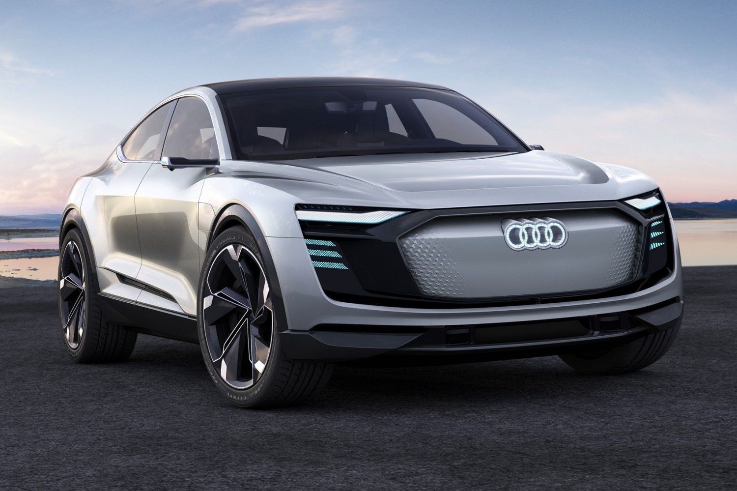 Em um projeto ambicioso, Audi planeja vender 800 mil carros elétricos em 2025