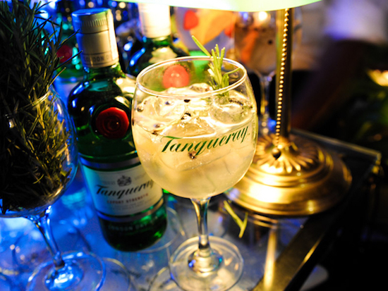 Fim de semana chegou! Quer aprender uma receita deliciosa de drink com Gin?