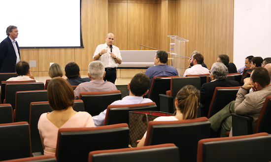 Roberto Cláudio discute parcerias com a Fecomércio
