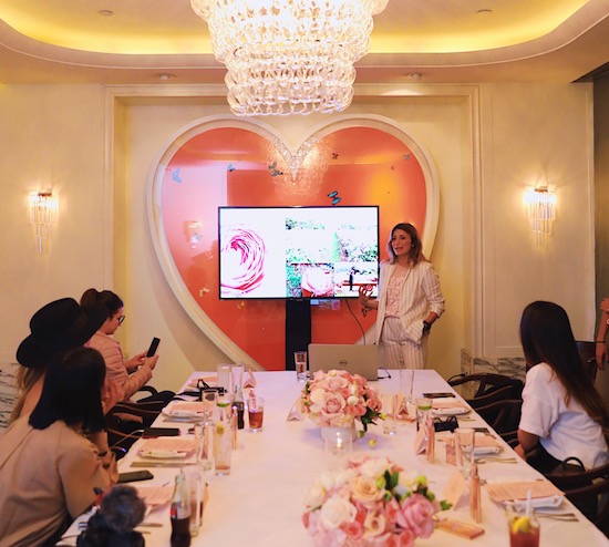 Lâncome reúne um time poderoso para uma experiência com sua nova fragrância