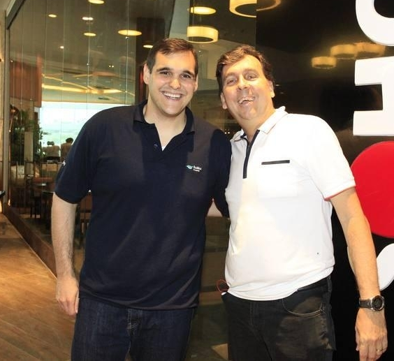 Pizza Hut lança Sweet Sliders