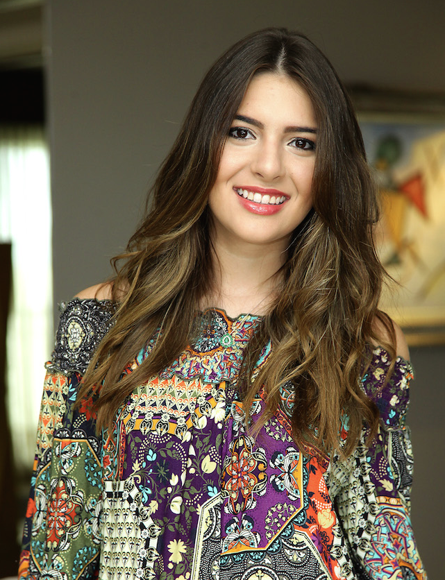 Marina Brandão pilota exposição de joias, na Mansão Macêdo