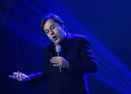 Tom Cavalcante apresenta STOMDUP em Fortaleza