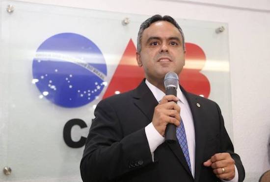 OAB-CE lança livro sobre Direito do Consumidor nesta terça-feira