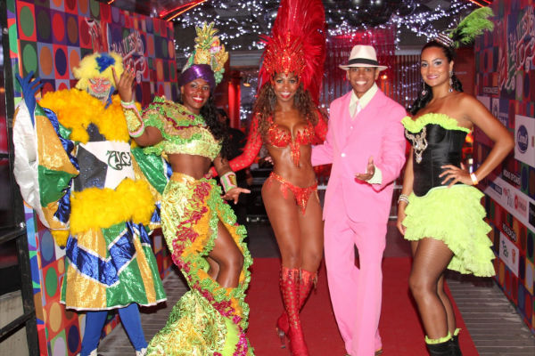 Baile da Devassa agita o MAM