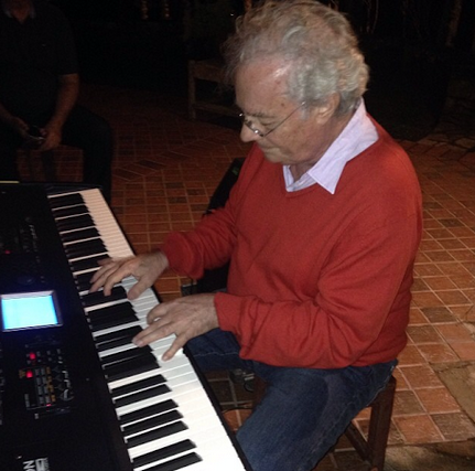 Francis Hime faz show em homenagem a Vinicius de Moraes