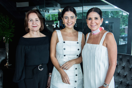 Maria Lúcia e Lenita Negrão recebem Alice Ferraz em sua flagship store