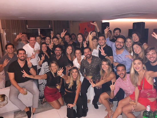 Priscilla Silva ganha B-day surpresa armado por Sávio Brito, Lia Franck e Marcelo Quinderé