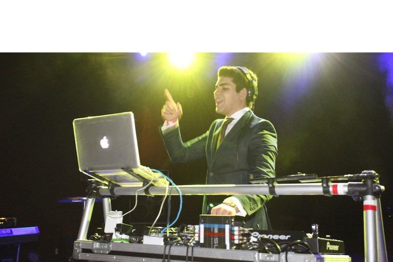 Daniel Boaventura incendeia o Coliseu da Balada