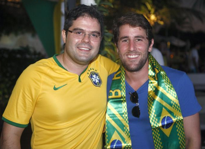 Sexta-feira com happy hour no Colosso Lake Lounge