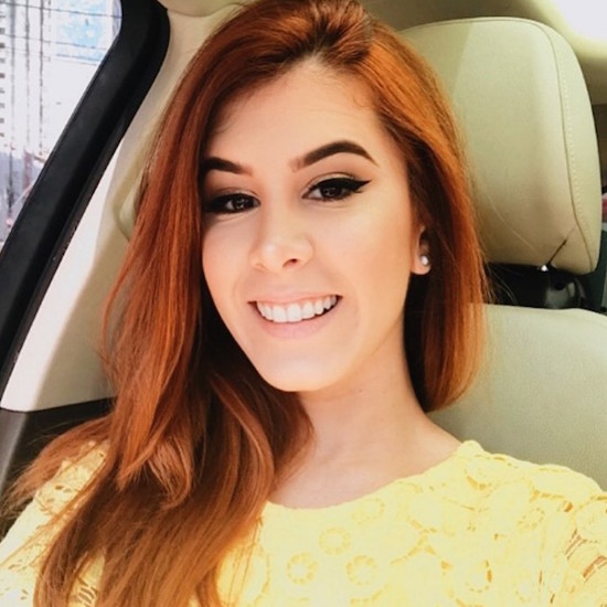 Lara Mattos brinda seus 22 anos!