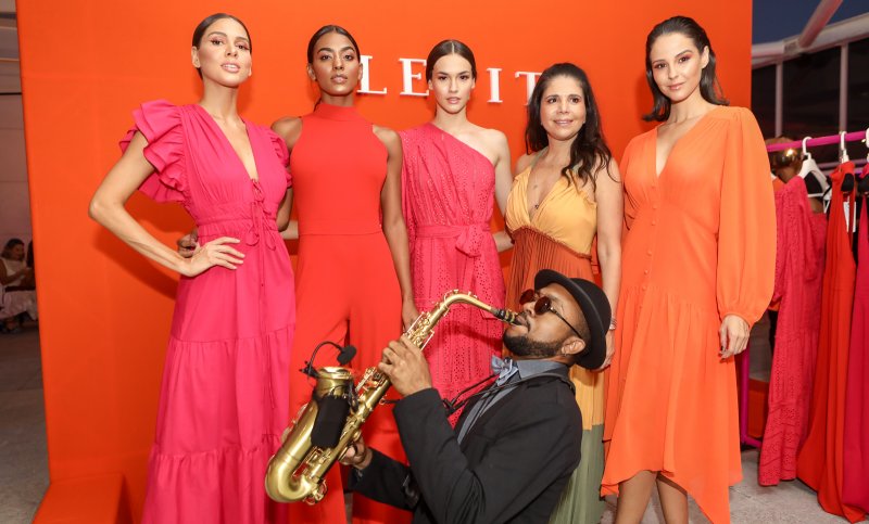 Lenita aterrisa no Sky Lounge do BS Design