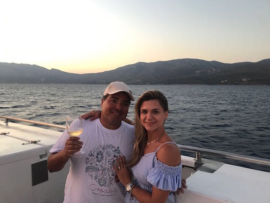 Aline e Leandro Vasques curtem férias pelo Leste Europeu