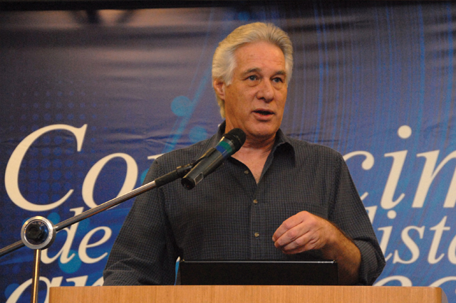 Max Gehringer faz palestra no  Gran Marquise