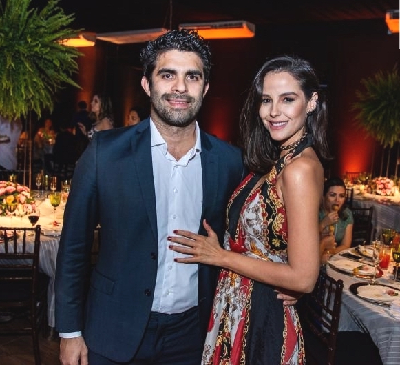 Mariana Vasconcelos e Eliseu Becco trocam as alianças nesta sexta-feira