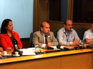 Roberto Cláudio defende maior financiamento da saúde durante evento em BSB