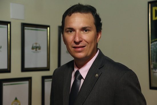 Dinarte Freitas assume presidência da Anadef