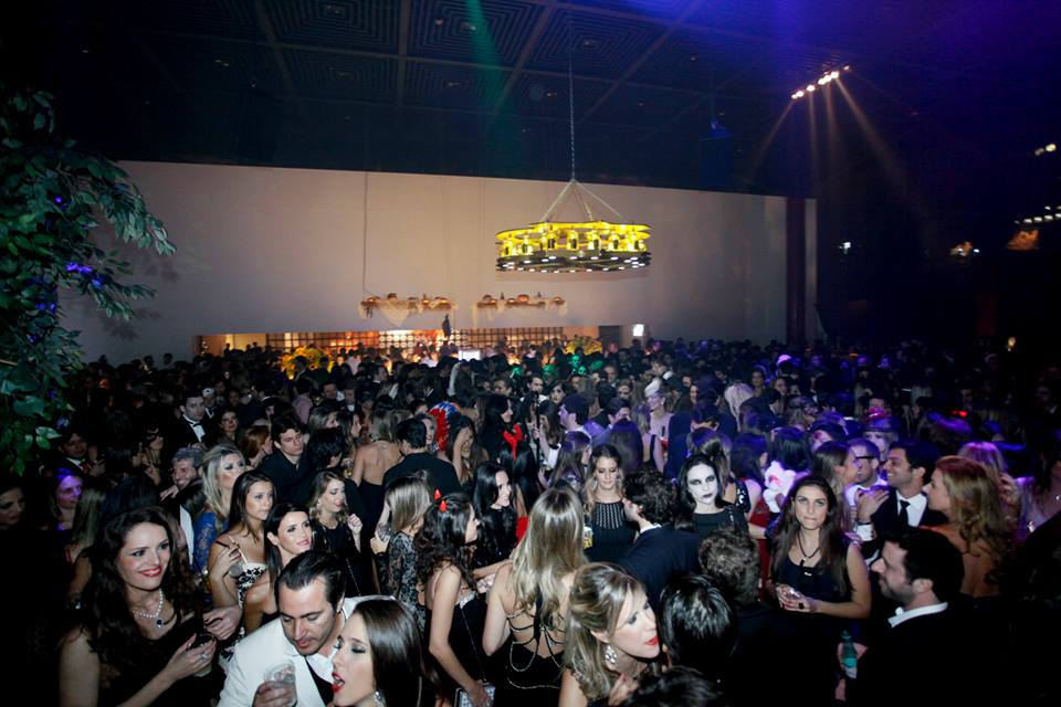 We Clap arma festa Skyline com Absolut Elyx