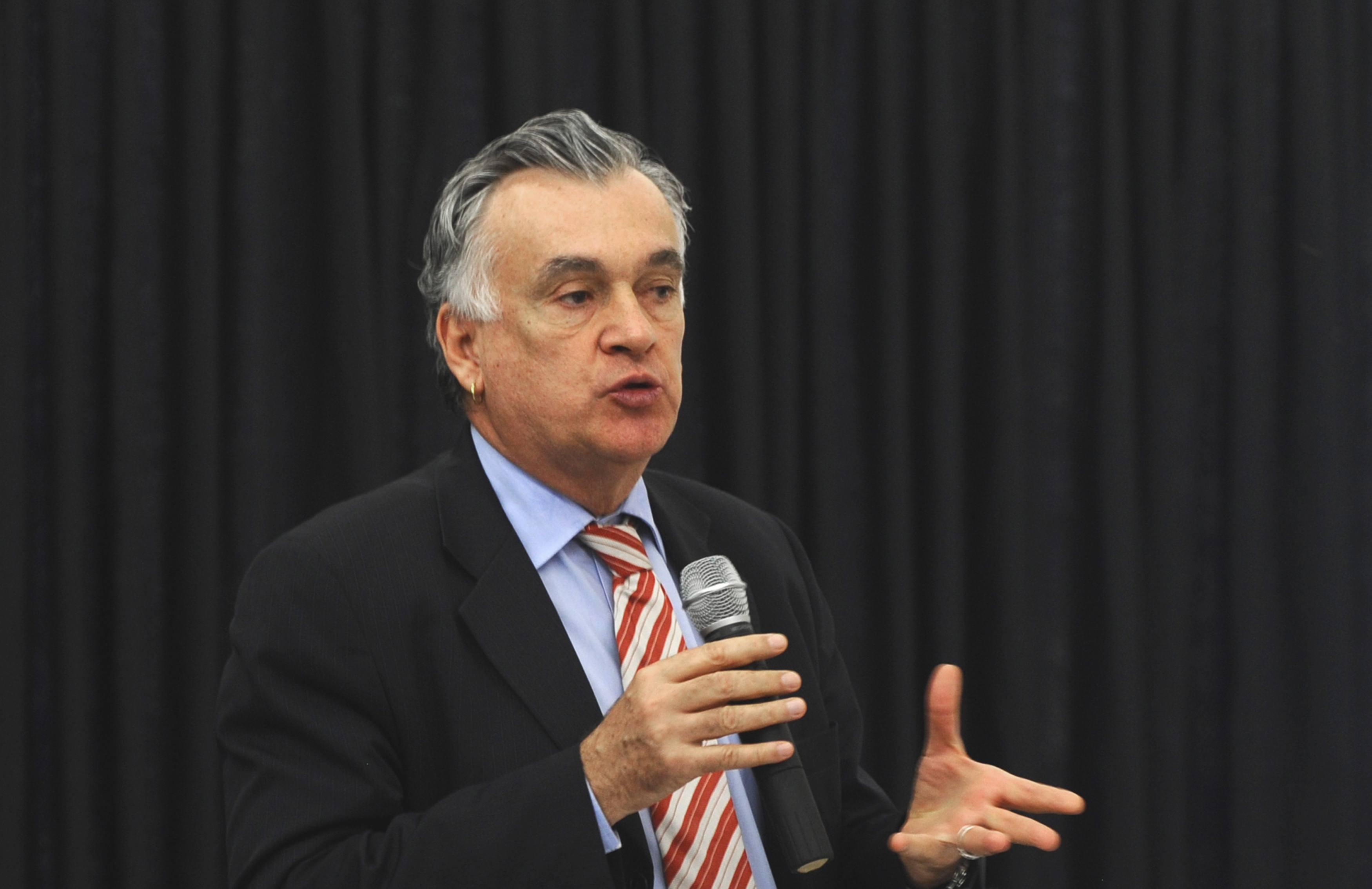 Juca Ferreira assume Ministério da Cultura