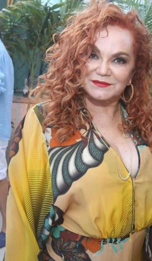 Lisieux Brasileiro abre temporada sale em sua maison