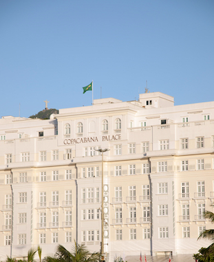 Baile de Carnaval reúne bacanas no Copacabana Palace