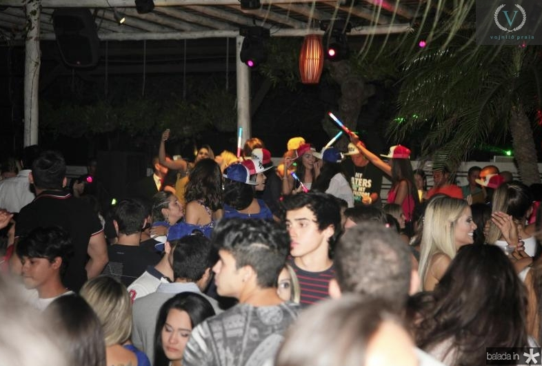Sunset de Carnaval anima o Colosso Lake Lounge