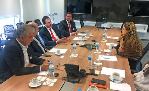 Camilo e Roberto Cláudio se reúnem com a presidente da Latam