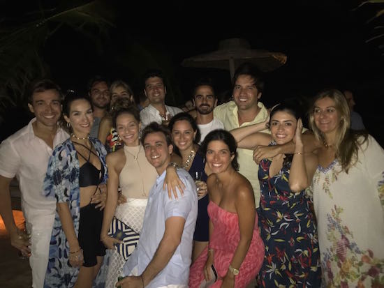 Trancoso serve de cenário do casamento de Gabriela Teixeira e André Fiúza