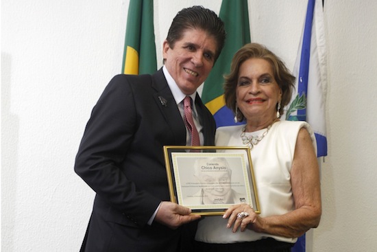 Personalidades são agraciadas com Comenda Chico Anysio