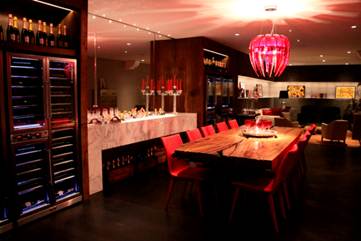 Casa Cor SP destaca ambiente com adegas inteligentes